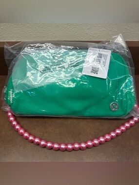 Lululemon Everywhere Belt Bag 1L - NWTIB